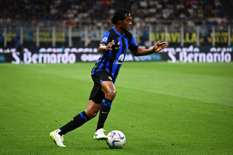 意媒：夸德拉多因肌腱炎单独训练，将缺席国米本周中对萨索洛比赛