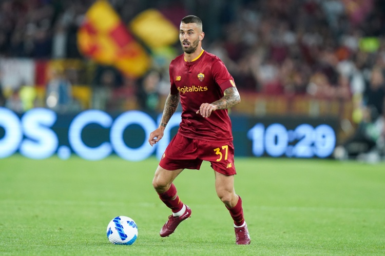 意媒：斯皮纳佐拉左腿受伤离场，而迪巴拉被换下只是预防性质