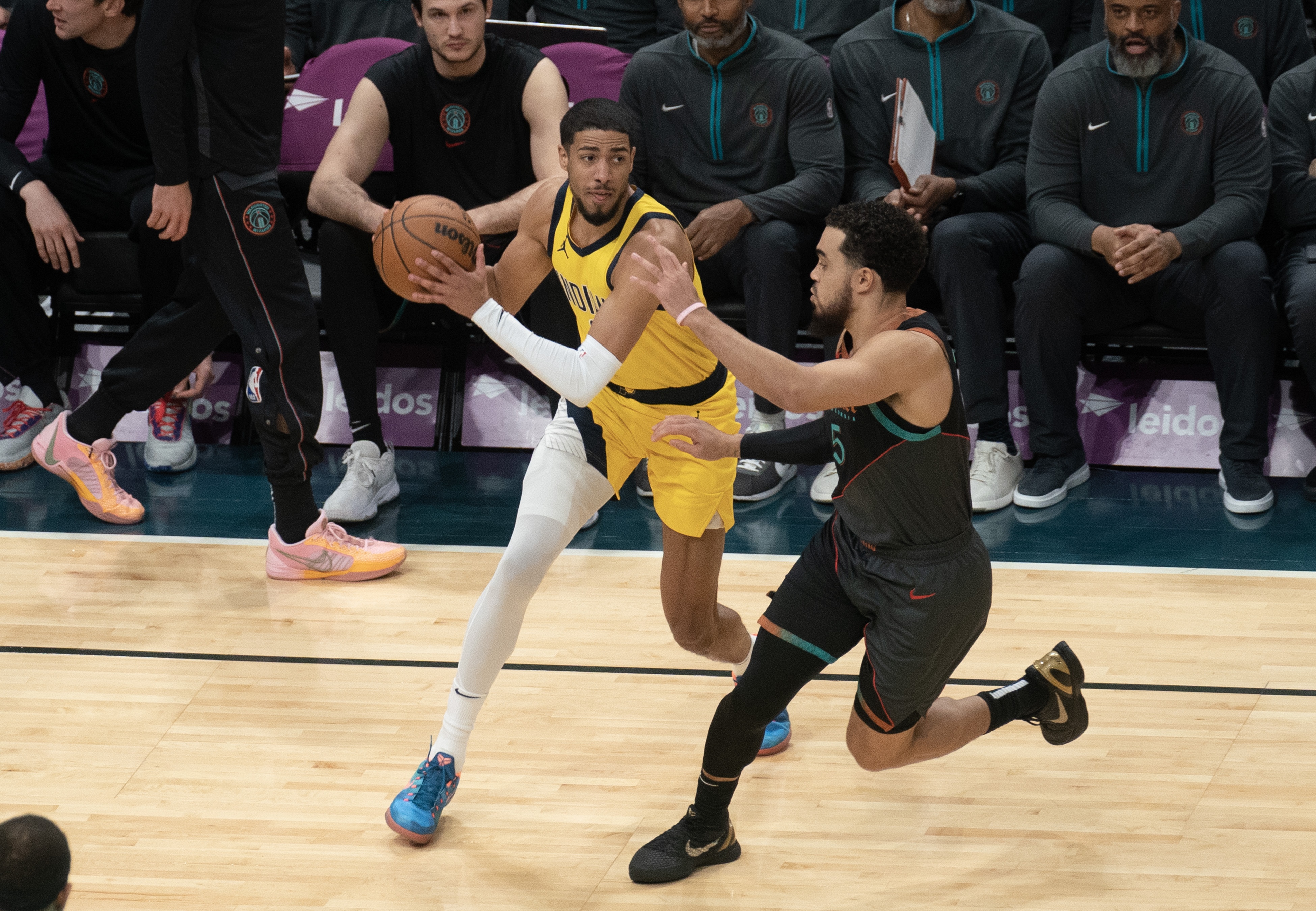 Windhorst:奇才想要更多选秀权 有球队有意泰厄斯-琼斯&阿夫迪亚