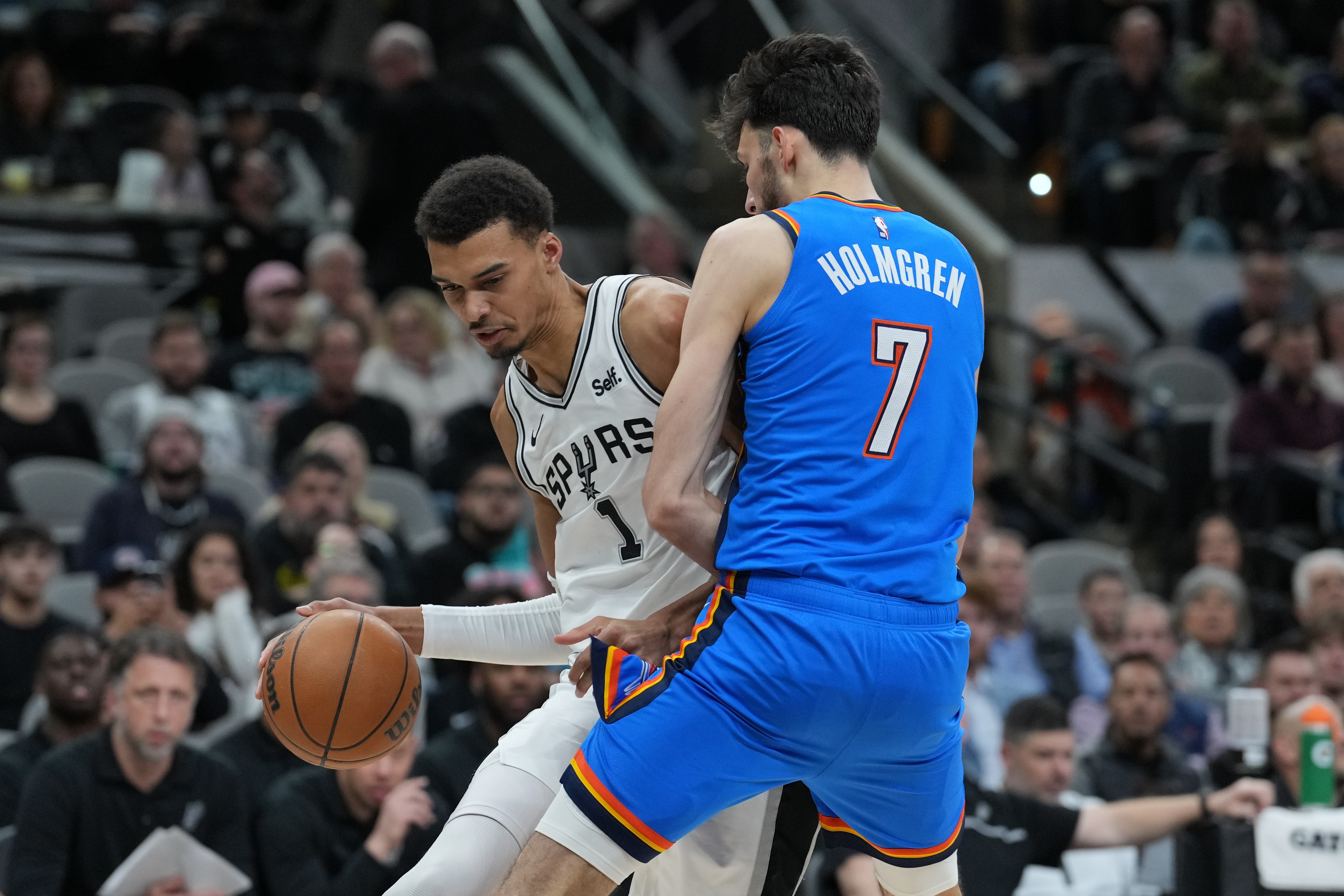 沃尔:文班亚马会拿最佳新秀 切特很棒但他已经熟悉NBA一年了