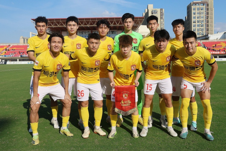 广州队内部人士:新赛季的目标是进入积分榜上半区