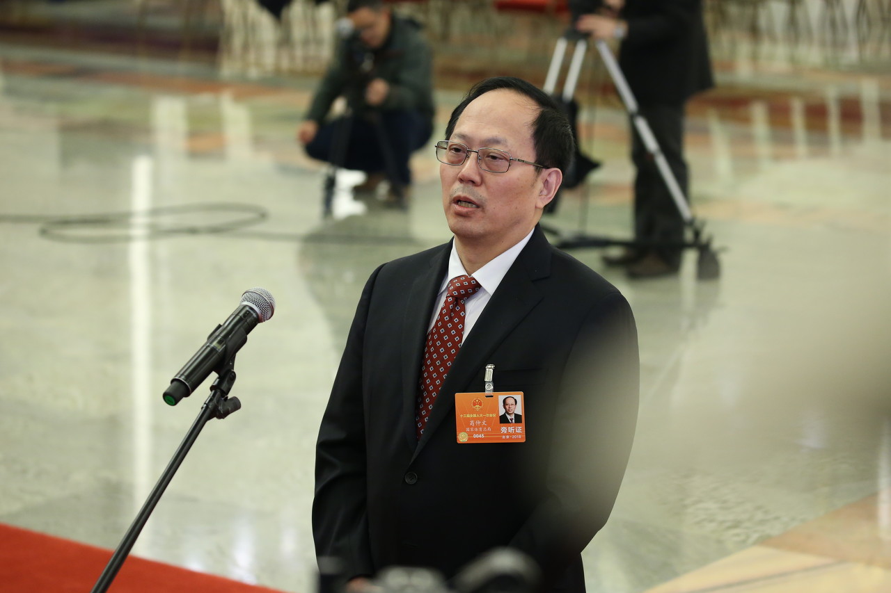 经济观察网:刘爱杰案发后,纪委监委部门即着手调查苟仲文