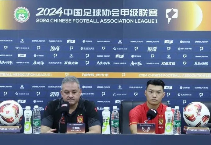 萨尔瓦多:对阵铜梁龙按照一贯的节奏备战,我们争取每场有所进步