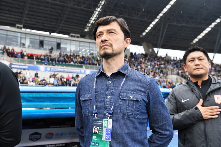 谢晖:经过上场胜利收获很大信心,球员本周备战的心态都非常轻松