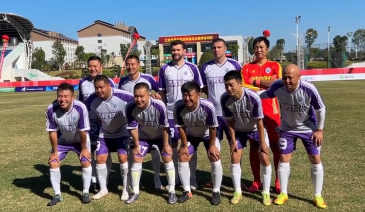 老甲A超级组:冯仁亮头球制胜,天津老甲A队1-0战胜北京老男孩